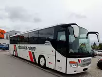 SETRA S416GT(ComfortClass) von Ratzenb�ck-Reisen am Veranstaltungsgel�nde in Ried; 120422