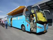 Bus de l'�quipe ASTANA Cycling photographi� au Tour de Romandie 2012