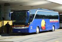 Setra 415 HD de l'entreprise BUCHARD photographi� le 07.05.2012 devant l'A�roport International de Gen�ve