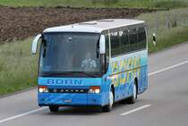 Setra 315 HD de la maison Born photographi� le 17.05.2012 sur l'autoroute Berne - Zurich � la hauteur de Oensingen