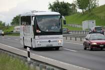 Mercedes Benz Tourismo de la maison Vega Tours (CZ) photographi� le 20.05.2012 sur l'autouroute Lucerne - B�le