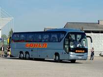 NEOPLAN-Tourliner von Gohla-Busreisen macht sich mit Rieder-Fuballfan´s auf den Weg zum Cupspiel nach Wien; 120520