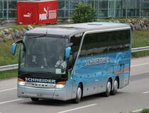 Setra 416 HDH de la maison SCHNEIDER photographi le 20.05.2012 sur l'autoroute Zurich - Berne