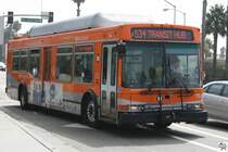 NABI 40-LFW  Metro Local  # 7505 aufgenommen am 29. September 2011 in Santa Monica, Kalifornien.