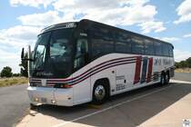 MCI E-4500 H&L Charter # 14102 aufgenommen am 24. September 2011 am Desert View des Grand Canyon in Arizona.