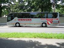 Setra 415 GT-HD de la maison Wenger Interlaken photographi� le 31.05.2012 � Berne 
. Ce bus est le v�hicule officiel du FC Thoune 

