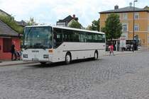 Mercedes Benz O408 vor den Hauptbahnhof Weimar vom Omnibusbetrieb Ralf Ktschau aus Apolda mit der Linie 221.27.05.2012