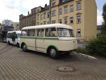 Busanhnger W 701 am 02.06.2012 beim Chemnitzer Straenbahnfest.