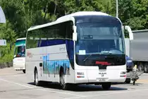 MAN Lion's Coach de la maison Ulmann Car-Reisen photographi� le 02.06.2012 sur l'aire de repos du Grauholz pr�s de Berne