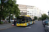 Der Wagen 1487 (MAN NL200 H / MAN EN06) im Juni 2012 auf der Linie 9 der Langen Nacht der Wissenschaften 2012 am U-Bahnhof Hausvogteiplatz.