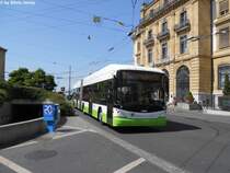 TN Nr. 150 (Hess Swisstrolley 3 BGT-N2C) am 30.5.2012 beim Place Pury.