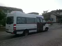 Ein Mercedes-Benz Sprinter City, welcher am 28.5.2012 am Hauptbahnhof in Gr�nstadt abgestellt war. Er geh�rt zur Firma Busverkehr Zipper GmbH und wird haupts�chlich an Sonn- und Feiertagen im weniger fahrgastintensiven Verkehr eingesetzt. Er besitzt ein Automatikgetriebe sowie die Standardsitze aus dem Citaro.