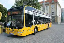 Der MAN Hybrid stand am 02.06.2012 zu Informationszwecken an der Webergasse.