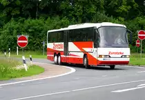 Juni 2012 / ...dieser �berlandbus von Zeretzke war im Sauerland unterwegs...ein Neoplan Transliner...