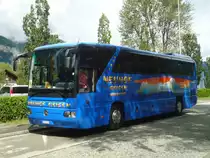 Bahnersatz zwischen Fl�elen und G�schenen: K�lin, W�denswil - ZH 103'173 - Mercedes am 11. Juni 2012 beim Bahnhof Fl�elen