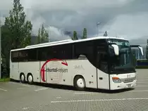 Thurtal-Reisen, Kefikon - TG 167'641 - Setra am 11. Juni 2012 beim Bahnhof Fl�elen
