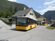 Postauto/Regie Scuol GR 159 303 (Mercedes CitaroII O530LE) am 7.6.2012 in Martina, Cunfin. Ab hier verl�sst das Postauto die Schweiz und f�hrt �ber �sterreich nach Samnaun. F�r die Strecke innerhalb der Schweiz �ber Acla da Fans ist der Wagen zu lang, zu hoch und zu breit.