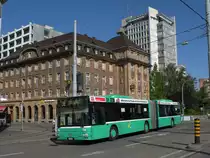 MAN Bus mit der Betriebsnummer 768 auf der Linie 36 beim Badischen Bahnhof. Die Aufnahme stammt vom 16.06.2012.

