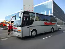 Setra 309 HD de la maison Walliser Reisen photographi le 17.06.2012  Neuchtel