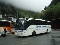 Bahnersatz zwischen G�schenen und Fl�elen: Ochsner, Einsiedeln - SZ 18'193 - Mercedes am 1. Juli 2012 beim Bahnhof G�schenen
