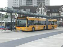 Mercedes-Benz O 530 II (Citaro Facelift) auf der Linie 233 nach Leverkusen Chempark an der Haltestelle Monheim Busbahnhof.(9.7.2012)
 
