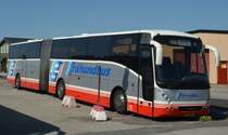 Ein Volvo Gelenkbus VDL Jonckheere Mistral aus belgischer Produktion. Steht am Hafen von Ystad/Schweden. Gesehen am 24.05.2012.