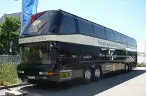 Ein sch�ner Neoplan-Megaliner frisch restauriert in Herrenberg-G�ltstein.