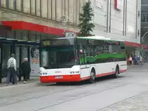 Neoplan N 44-Serie (Centroliner) auf der Linie 438 nach Dortmund Landskrone Holzwickede an der Haltestelle Dortmund Aplerbeck Marktplatz.(11.7.2012)