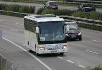 Setra 415 GT-HD de la maison Lagobus photographi le 29.07.2012 prs de Berne