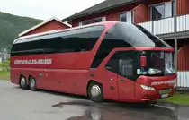 Reisebus Neoplan Starliner am 01.07.2012 in Mo I Rana / Norwegen.