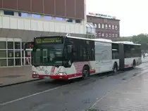 Mercedes-Benz O 530 I (Citaro) auf der Linie 933 nach Duisburg Neudorf Universit�t Nord am Hauptbahnhof Duisburg.(17.7.2012) 