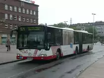 Mercedes-Benz O 530 I (Citaro) auf der Linie 924 nach Duisburg Neudorf Sportpark am Hauptbahnhof Duisburg.(17.7.2012) 