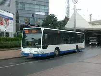 Mercedes-Benz O 530 I (Citaro) auf der Linie SB30 nach Bahnhof Geldern am Hauptbahnhof Duisburg.(17.7.2012) 