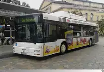 MAN Linienbus der St�dischen Werke �berlandwerke Coburg (S�C)mit Vollwerbung f�r den Spielzeugproduzenten  Haba  am 16. August 2012 an der Haltestelle am Theater. 