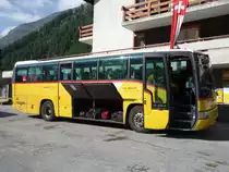 Mercedes Benz 0404 aux couleurs de La Poste photographi� le 14.08.2012 � Zinal 