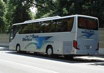 Setra 415 GT HD de la maison Oberland Tours photographi� le 19.07.2012 � Berne