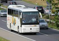 Mercedes benz Tourismo de la maison JP Excursions photographi� le 6.08.2012 pr�s de Yverdon 