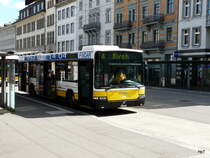 VB Schaffhausen - Volvo Nr.21  SH 38021 bei den Bushaltestellen vor dem Bahnhof in Schaffhausen am 26.08.2012