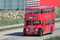 London Bus de la maison Piccadilly Tours photographi� le 08.09.2012 � Oensingen