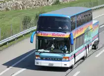 Setra 328 DT de la maison Vito Reisen photographi� le 08.09.2012 � Oensingen 
