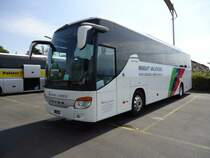Setra 415 GT HD de la mais Insight Vacction photographi� le 02.08.2012 � Lausanne