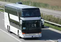 Setra 431 DT de la maison Zysset Bistrotbus (en route pour Schneider Reisen) photographi� le 08.09.2012 � Oensingen 