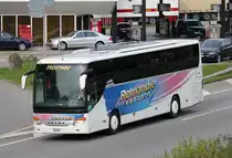 Setra 415 GT HD de la maison Horner Reisen aux couleurs Romandie Voyages photographi� le 17.09.2012 pr�s de Berne