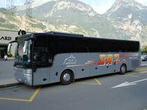 van Hool Alicron de la maison fran�aise SAT Mt-Blanc photographi� le 02.08.2012 pr�s de Martigny