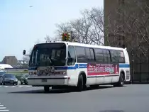 MTA, New York. GMC RTS (Nr.5074) in New York, East 42nd Street/1st Avenue.