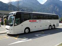 Volvo 9700 aux couleurs Globus photographi� le 16.08.2012 pr�s de Martigny