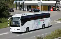 Volvo 9700 de la maison italienne Masciulli Viaggi photographi� le 21.09.2012 pr�s de Berne 