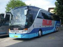 Setra 417 HDH von Nilles aus D�nemark in Sassnitz am 20.06.2012