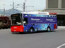 Stadtbus Chur - Otokar-G�p�bus  Nr. 17  GR 97517  unterwegs am 18.09.2012 in Chur (mit Werbung f�r Plessurpower)