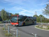 Mercedes-Benz O 530 II (Citaro Facelift) auf der Linie 776 nach Dsseldorf-Derendorf Mercedesstrae am S-Bahnhof Dsseldorf Flughafen.(1.10.2012) 